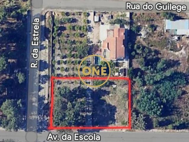 Terreno Urbano com 1.218m2, com área de construção 350m2