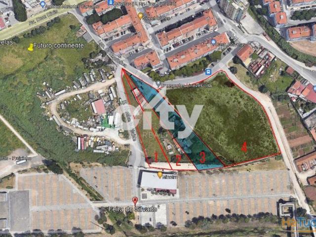 Terreno urbano com 2.200m2 em Odivelas, junto com os terrenos ao lado perfaz uma área de 15.699m2 | 26063569812
