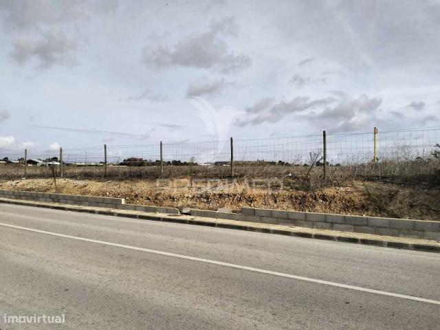 Terreno Urbano com 315m2 na Quinta da Marquesa I e III