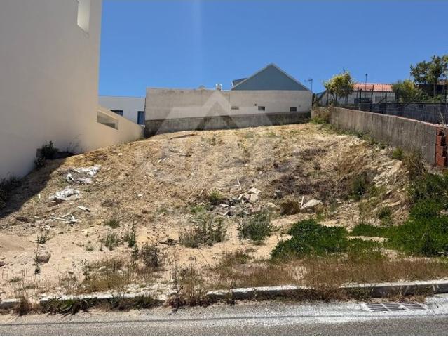 Terreno urbano com 400m2 Fonte Santa Vialonga