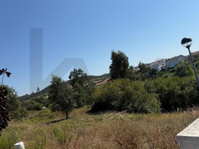 Terreno Urbano com 480 m² na Urbanização do Casal dos Galegos – Granja do Ulmeiro