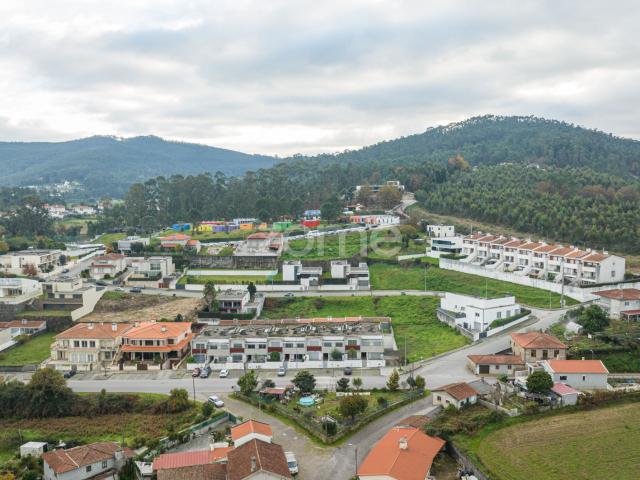 Terreno urbano com 560 m²!