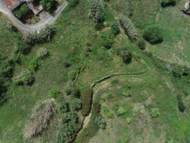 Terreno urbano com 600 m2, Projeto aprovado, Casais de Santo António, 15 minutos de carro de Torres Vedras e entrada da A8