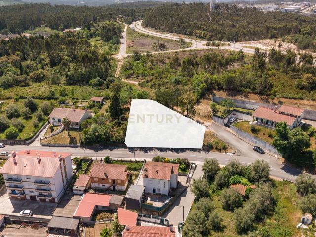 Terreno urbano com 715 m² Antanhol