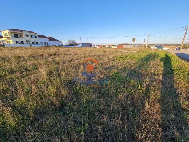 Terreno urbano com 9.000 m2 | A dos Cunhados, Torres Vedras