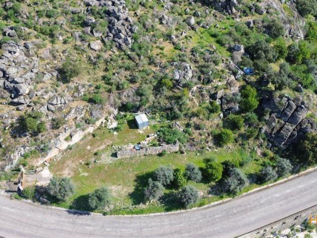 terreno urbano com cerca de 2.000 m², Idanha a Nova | 26074087859