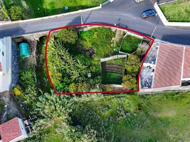 Terreno Urbano com Potencial de Construção na Flor da Rosa – Vila do Porto, Santa Maria