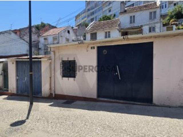 Terreno Urbano com PIP Aprovado | Quinta do Ferro | ORU Sistemática | Zona de Regeneração Urbana
