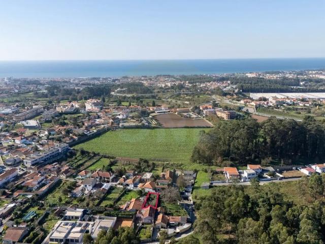 Terreno urbano com ruina Gulpilhares 87000€