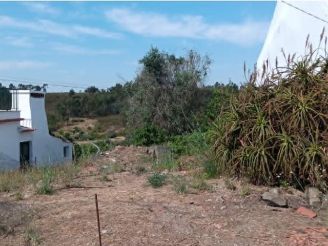 Terreno Urbano com Ruína em Domingos da Vinha Excelente Localização junto à A23