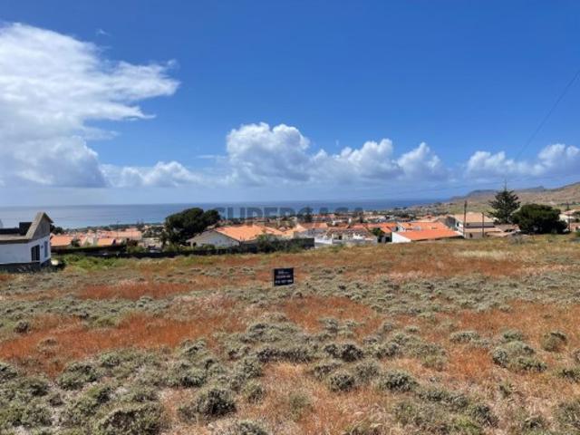 Terreno Urbano com Vista Mar e Vista Golfe Porto Santo
