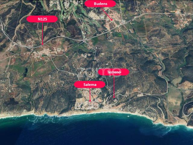 Terreno Urbano com Vista Mar em Salema, a 120 m da Praia