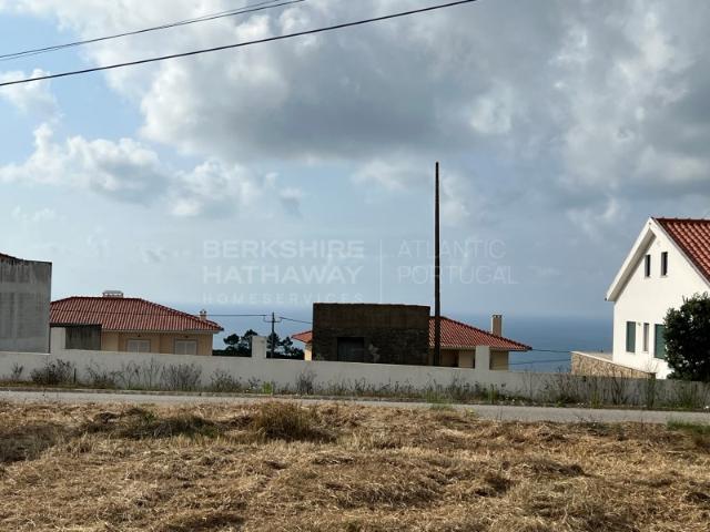 Terreno urbano com vista mar para construção de moradia, Serra da Pescaria, Nazaré