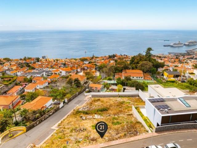 Terreno Urbano com Vista Mar Quinta do Faial
