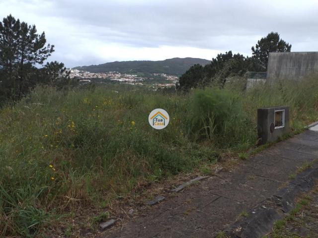 Terreno urbano com vista para o mar Área total de 1115 m2, em Âncora, Caminha, Viana do Castelo