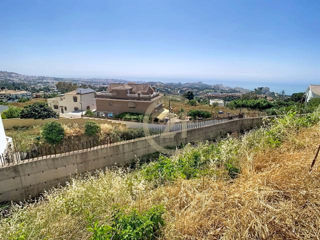 Terreno urbano con vista panorámica en Benalmádena Pueblo, Málaga