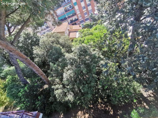 Terreno urbano de 400 m2 completamente plano en el centro de Montmeló