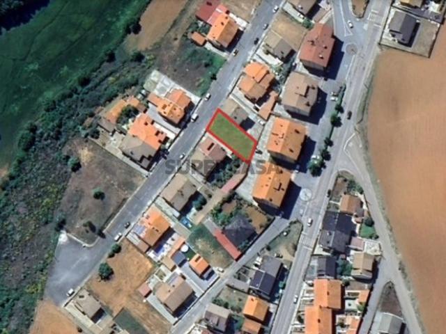 Terreno Urbano de 405 m² em Bragança Plano e com Excelente Exposição Solar