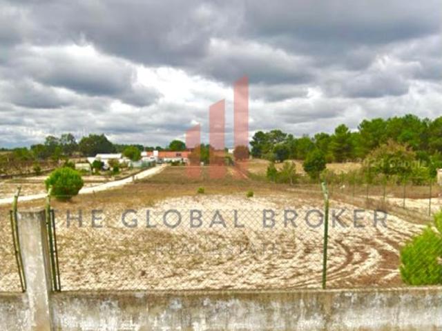 Terreno Urbano de 4.350 m² à Venda em Santo Estêvão
