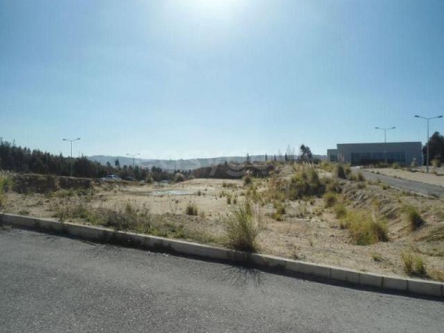 Terreno Urbano de 504m2, Torres Vedras, perto do Arena Shopping e saida para A8
