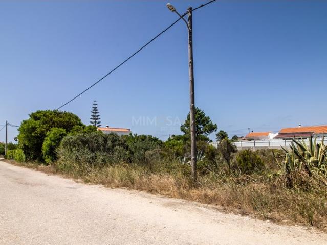 Lote Urbano de 890 m² em Vale da Telha, Aljezur