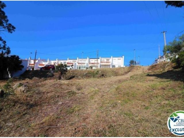 Terreno urbano de 1150m2 con vistas al mar