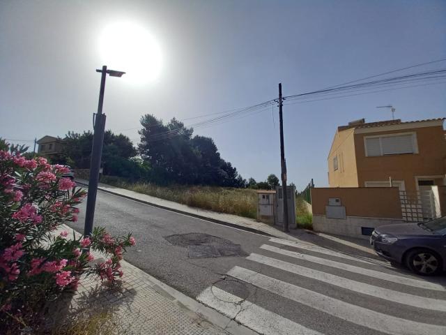 TERRENO URBANO DE 1521 M2 EN VIRGEN DE MONSERRAT