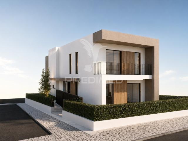 Terreno urbano de 318m2 em Alenquer