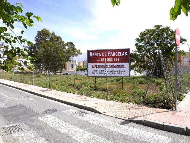 TERRENO URBANO DIRECTO HUERCAL ALMERIA