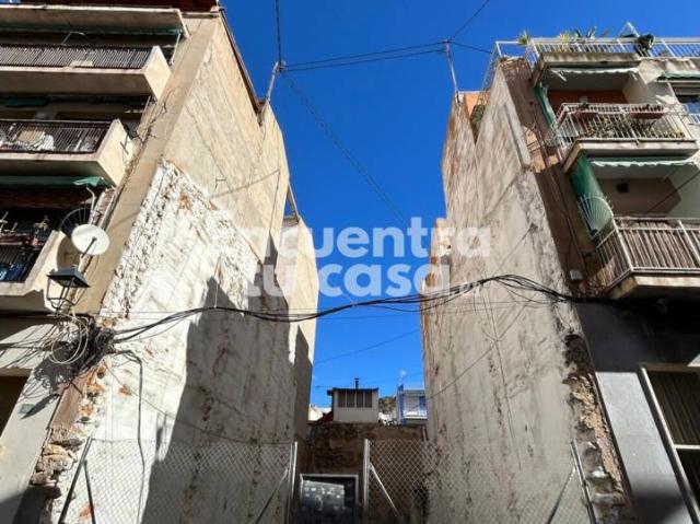 TERRENO URBANO EDIFICABLE CON CUEVA/SÓTANO EN BARRIO SAN ANTÓN – ALICANTE PROVINCIA DE ALICANTE, COMUNIDAD VALENCIANA