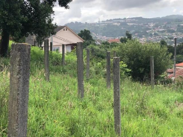 Terreno urbano edificable de 1.285 m2 con vistas en Lavadores, Vigo