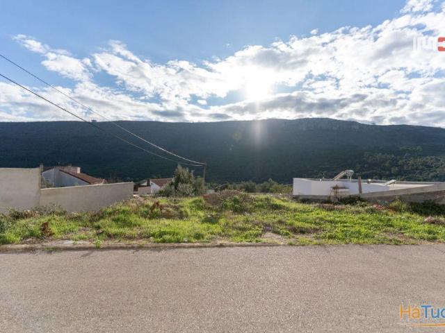 Terreno Urbano em Travessa dos Melões, Mira de Aire | 26064063687