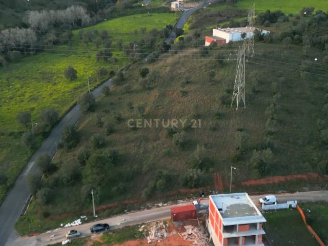 Terreno Urbano em Vialonga – Oportunidade para Construir a Sua Moradia