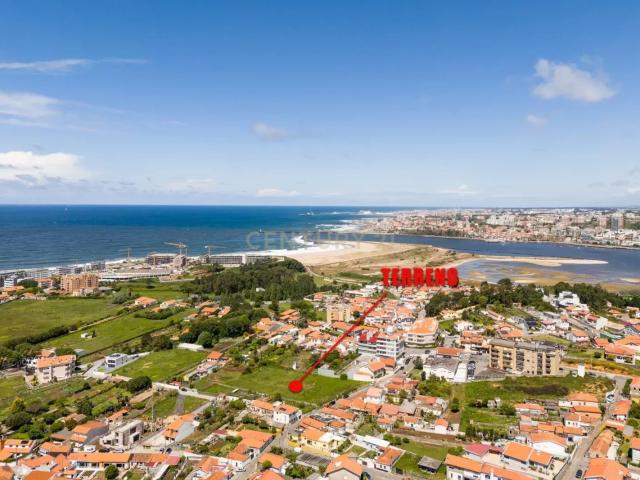 Terreno Urbano em Vila Nova de Gaia 1132m² com Potencial Único