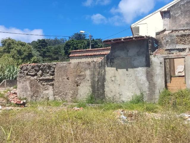 Terreno Urbano em A da Beja Amadora, Oportunidade Única por 140.000€