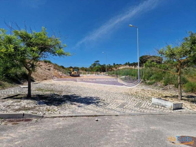 Terreno urbano em Alenquer ALQ009 | 26063918861