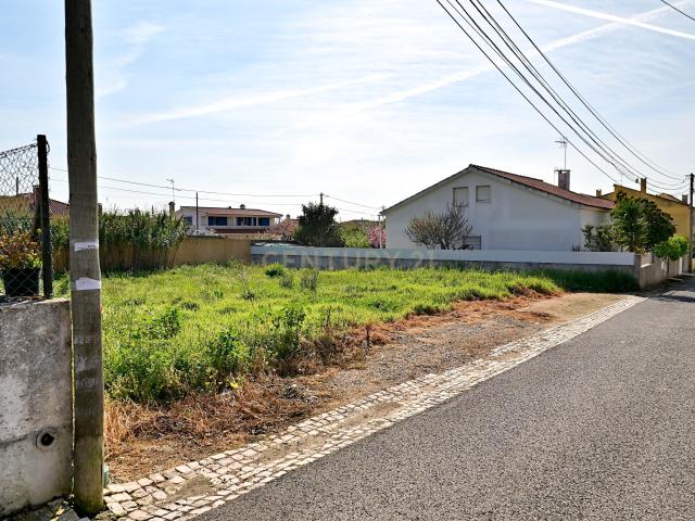 Terreno urbano em consolidação – oportunidade de valorização em Cabra Figa Rio de Mouro