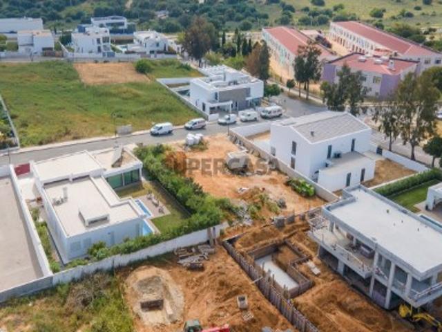 Terreno Urbano em Lagos Oportunidade Única!
