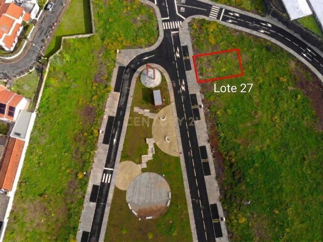 Terreno Urbano em Ponta Delgada Oportunidade Única!
