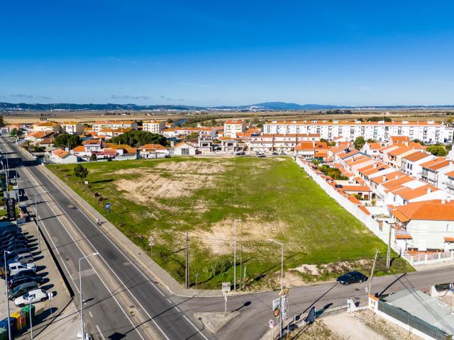 Terreno urbano em Porto Alto