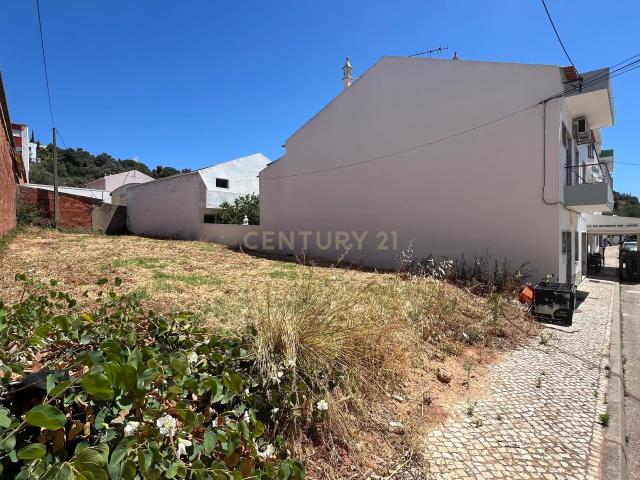 Terreno urbano em São Bartolomeu de Messines