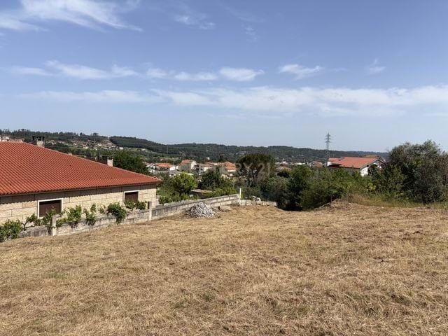 Terreno urbano em Seia, ideal para construção e investimento