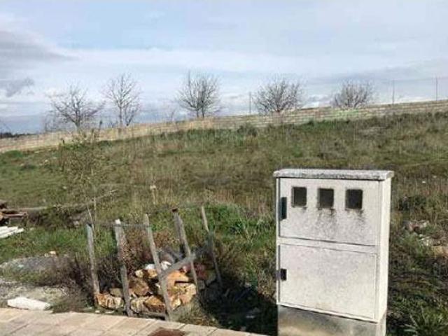 TERRENO URBANO EN URBANIZACION LA CERCA CAMPONARAYA