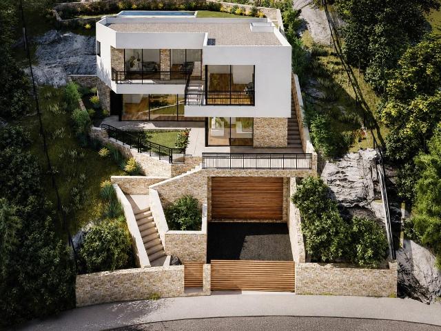 TERRENO URBANO EN VENTA CON PROYECTO DE VIVIENDA UNIFAMILIAR Y PISCINA INCLUIDO