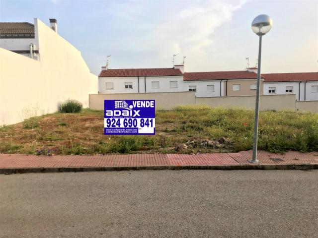 Terreno Urbano en Venta en Santa Marta, Badajoz