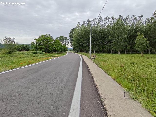 Terreno Urbano en Villadepalos, Carracedelo Oportunidad Única por €39.000