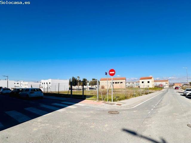 Terreno urbano en el vial de la vega