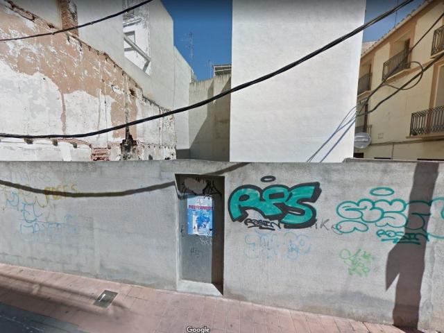 Terreno urbano en el centro de la población