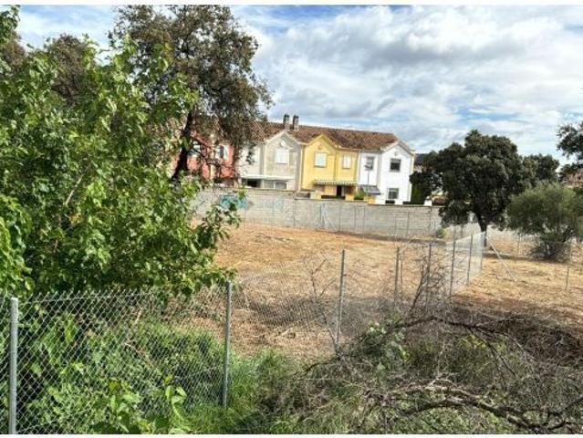 TERRENO URBANO EN LA ZONA DE LA COLINA