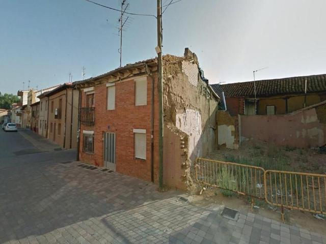 TERRENO URBANO EN MANSILLA DE LAS MULAS